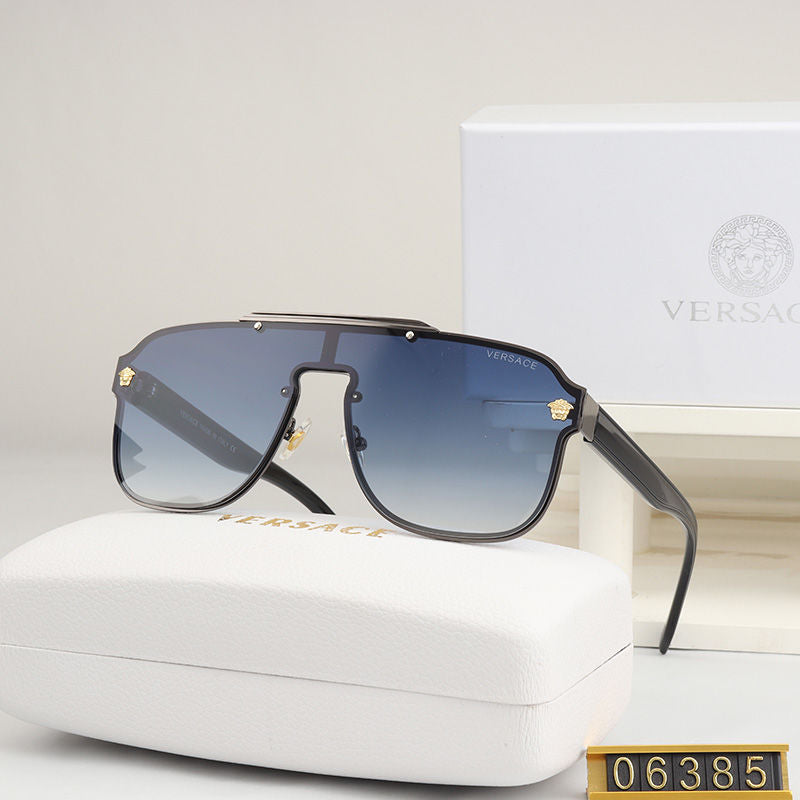 Versace Medusa Oversized Shield Polarized Sunglasses for Unisex – product image 4