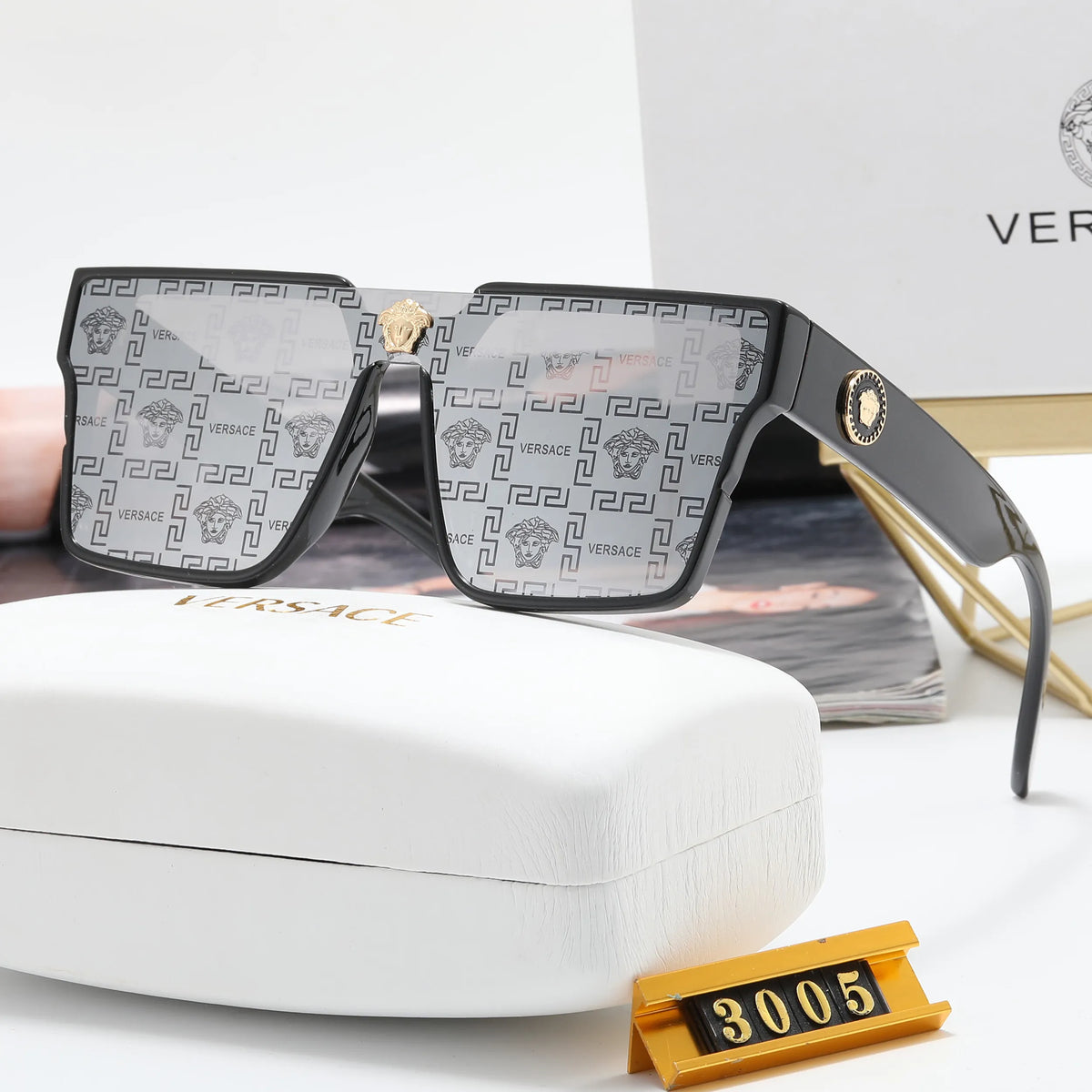 Versace Oversized Retro Printed Squre Sunglasses for Unisex – product image 1