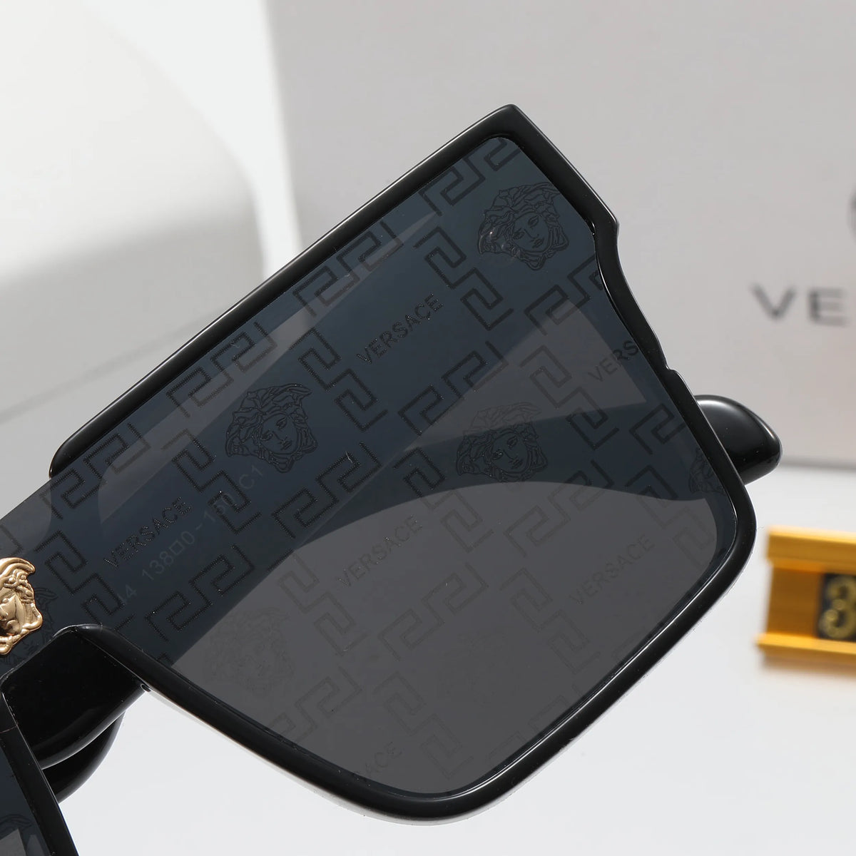Versace Oversized Retro Printed Squre Sunglasses for Unisex – product image 11