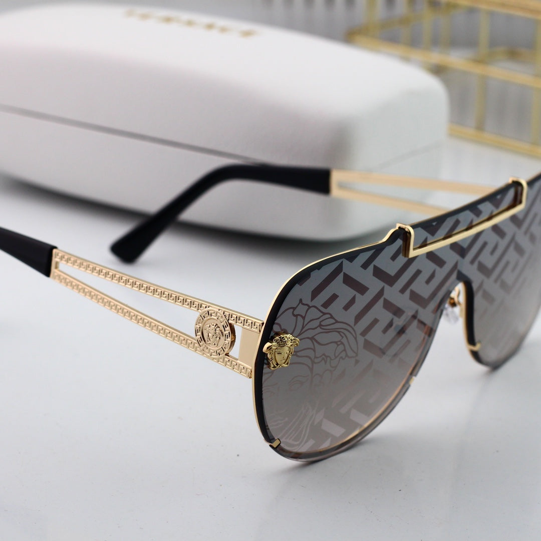 Versace Oversized Retro Watermark Pattern Sunglasses for Unisex – product image 16