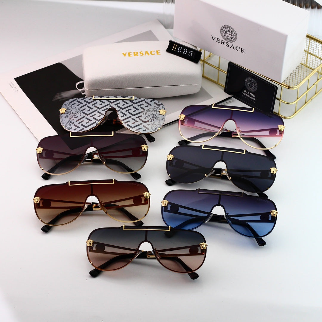 Versace Oversized Retro Watermark Pattern Sunglasses for Unisex – product image 17