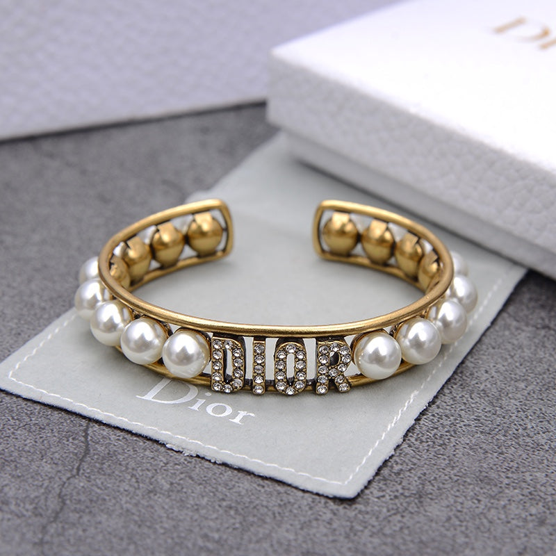 Vintage Pearl Cutout Open Bracelet – Luxury Jewelry – product image 3